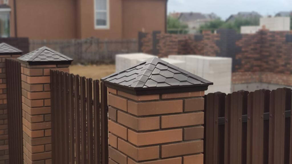 Колпак Zking Эверест Коричневый на столб 1.5х1.5 кирпича (390х390мм)